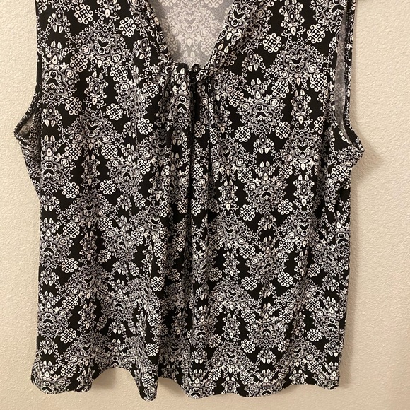 Shirt - Picture 5 of 5